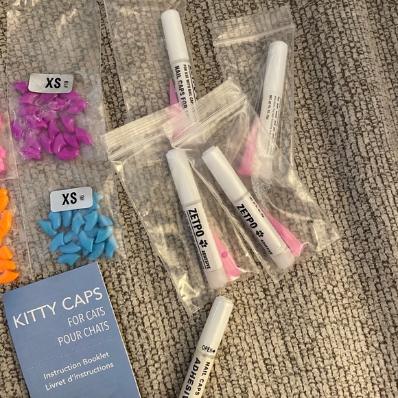 Kitten/Cat Nail Caps plus glue Bundle - Picture 3 of 3